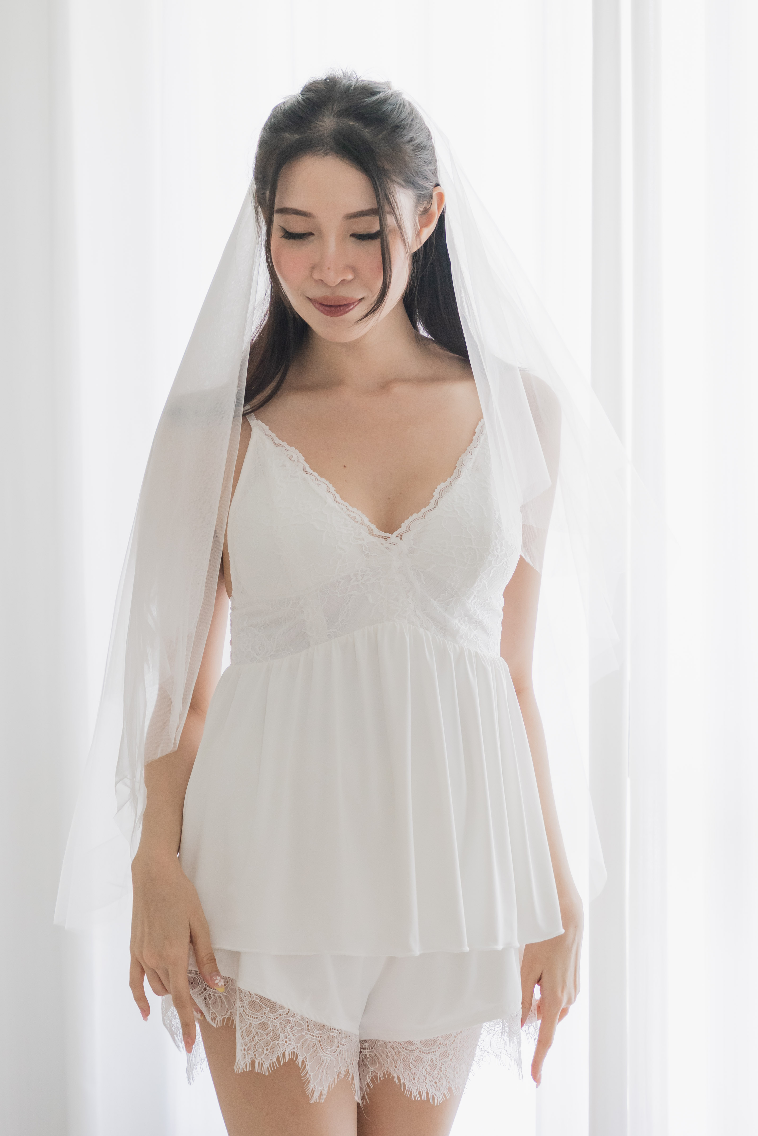 ELISE Laced V Neck 2 Pcs Set (Cloud White)