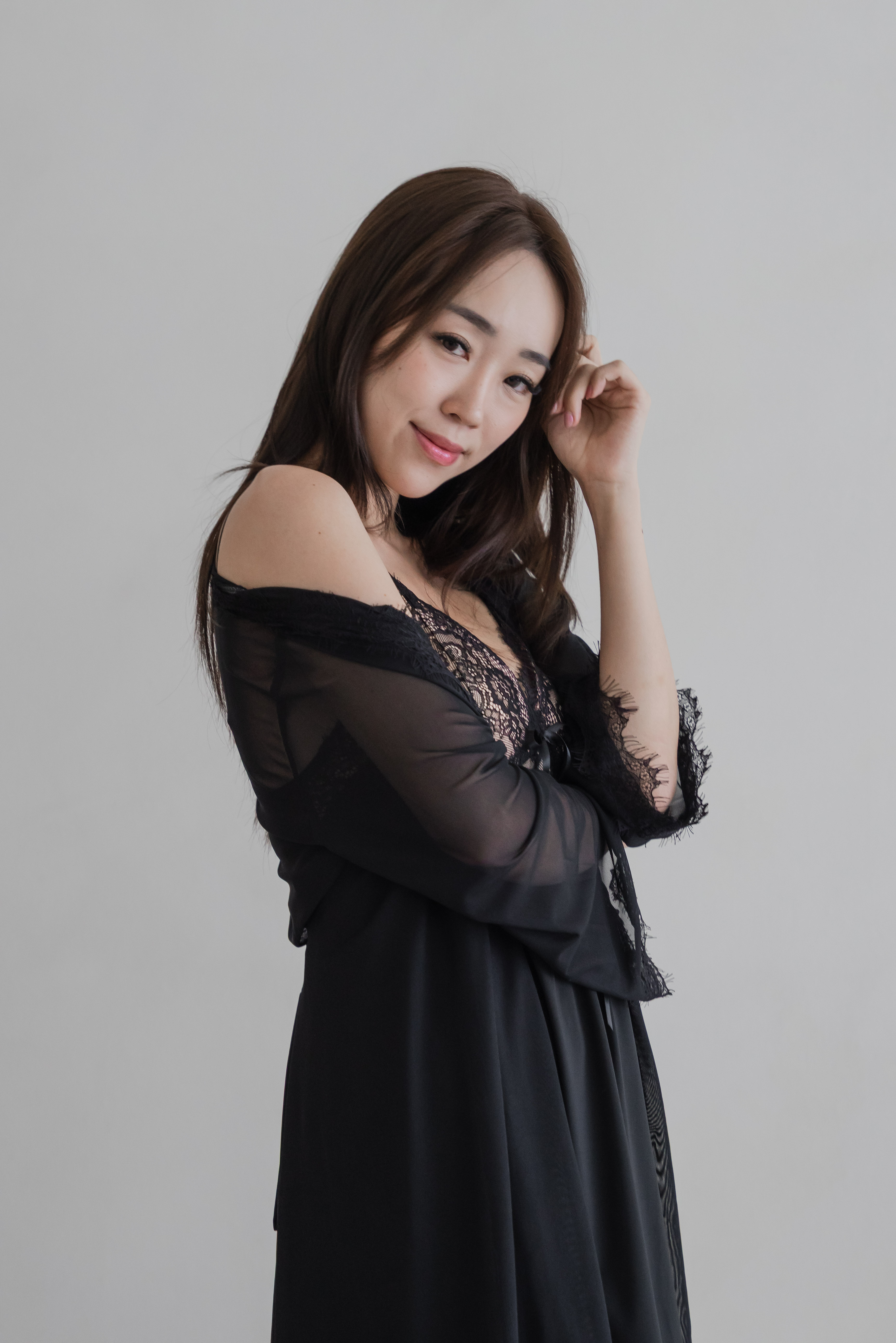 SERENA Lace Robe (Dusk Black)