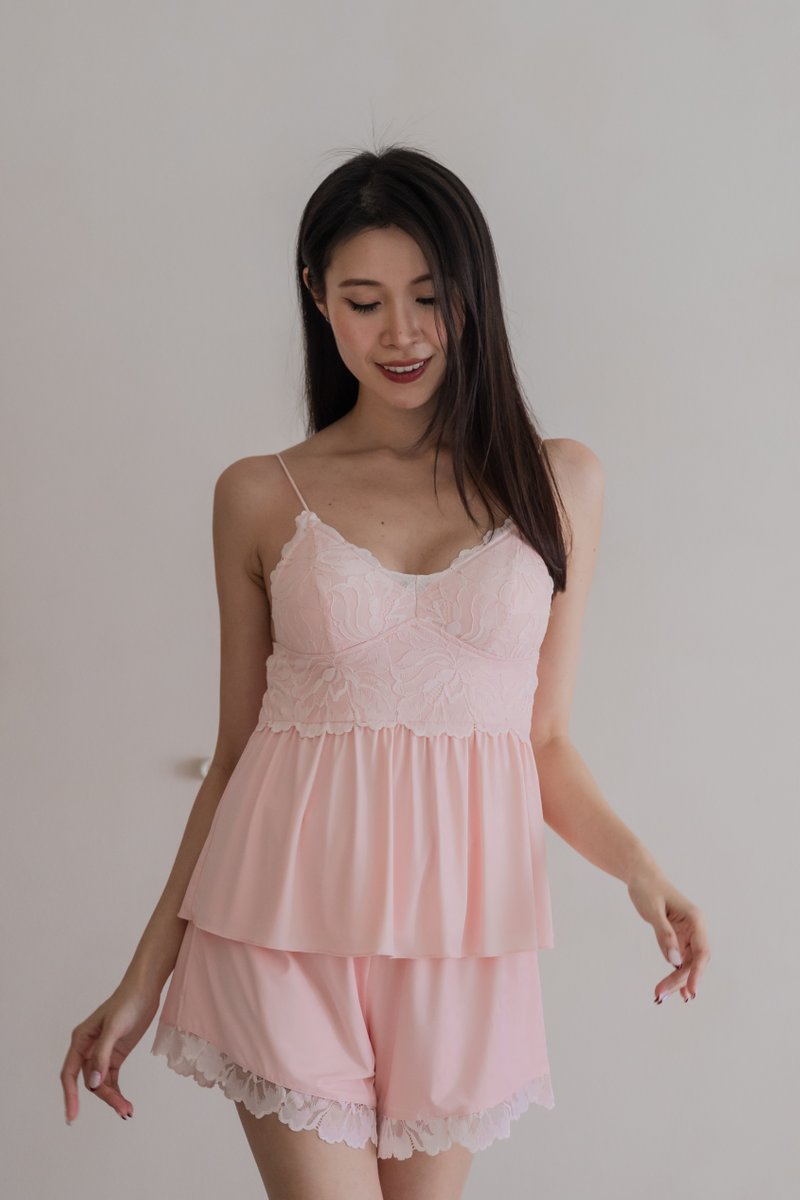 CAMELLIA Petal Lace 2Pcs Set (Petal Pink)