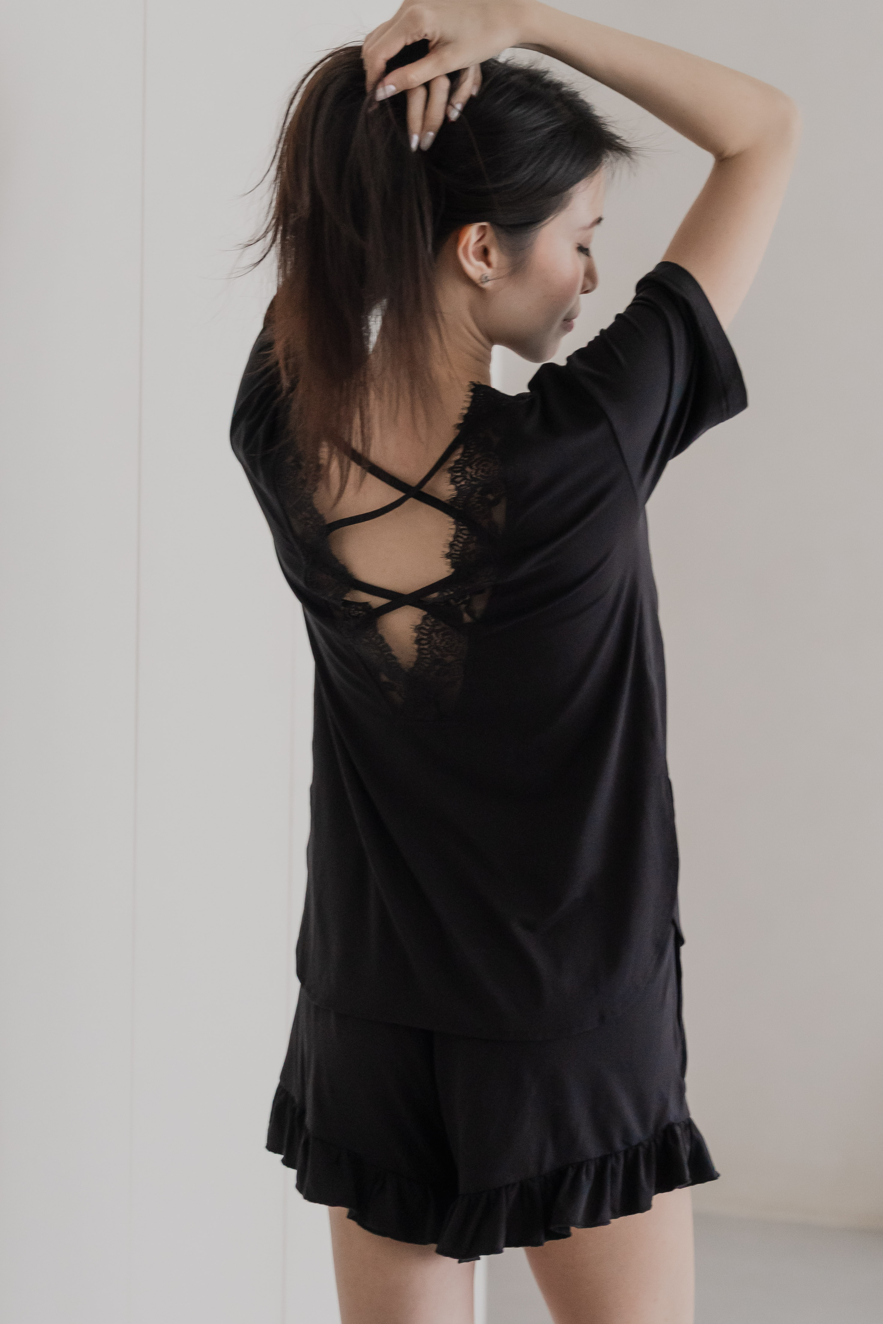 BERLYN LACE CROSS BACK 2Pcs Set (Dusk Black)